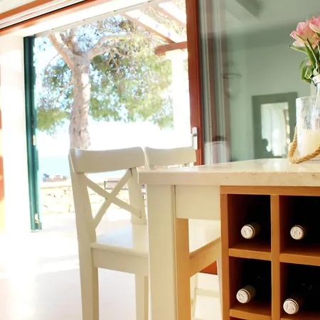 Seafront Marella فيلة