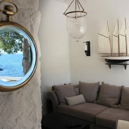 Villa Seafront Marella Milna (Brac)